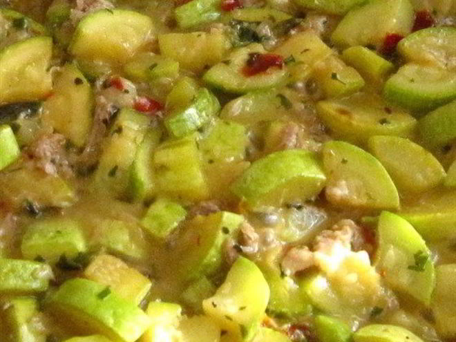 Рецепт овощного рагу с курицей, картофелеми грибами