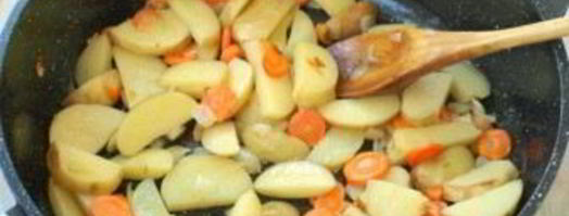 овощное рагу с цветной капустой и картошкой. Шаг 2