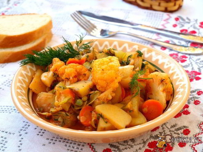 Рецепт овощного рагу с цветной капустой и стручковым горошком