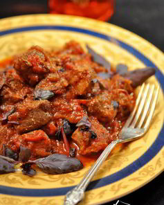 Рагу из баранины с болгарским перцем и томатами