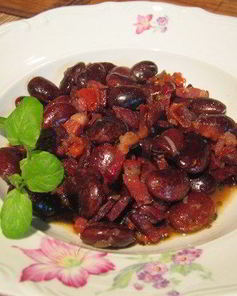 Рагу из фасоли по-баскски