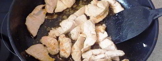 рагу из индейки по-строгановски. Шаг 3