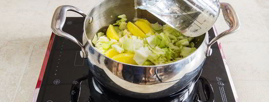 рагу из капусты с картофелем и мясными остатками. Шаг 6