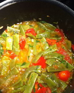 Рагу из свежей зеленой фасоли