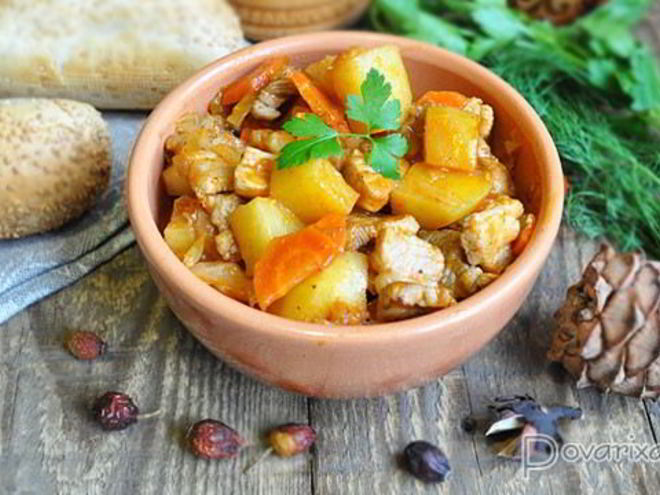 Рецепт рагу из свинины с овощами в томатном соке