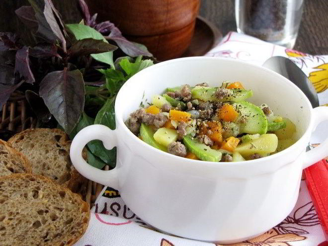 Рецепт рагу с кабачком и базиликом