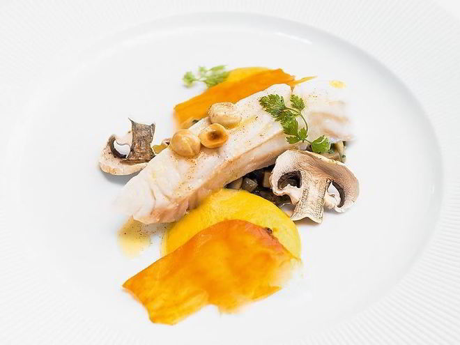 Рецепт тюрбо с пеной из сладкого картофеля и фрикасе из шампиньонов