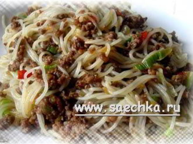 Рецепт рисовой лапши с фаршем и овощами