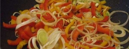 рисовая лапша с индюшиным филе и овощами. Шаг 40