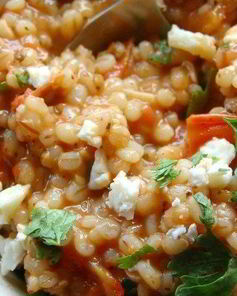 Чесночно-томатное ризотто из перловки