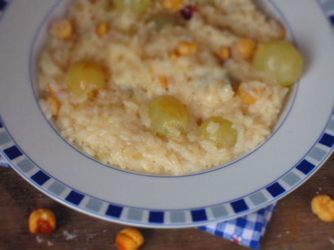 Рецепт ризотто с горгонзолой и виноградом