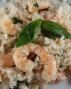 Ризотто с креветками и ароматными травами