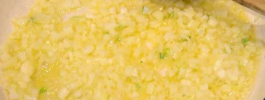 ризотто с перепелиными яйцами и копченым салом. Шаг 5