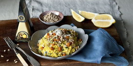 Ризотто с шафраном и сыром Джюгас