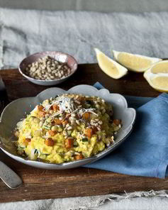 Ризотто с шафраном и сыром Джюгас