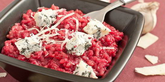 Ризотто со свеклой и горгонзолой