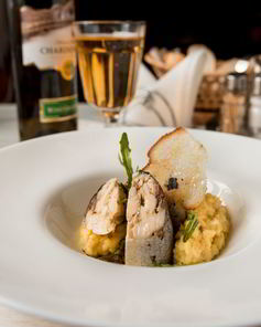 Рулетики из дорады с шафрановым ризотто