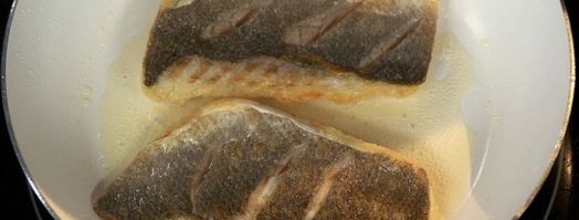 сибас на свекольном ризотто со сливочно-сырным соусом. Шаг 5