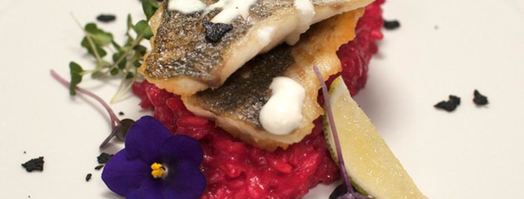 сибас на свекольном ризотто со сливочно-сырным соусом. Шаг 7