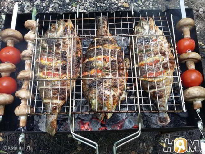 Рецепт дорады с овощами, запеченая на углях