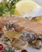 Форель под грибным соусом в духовке