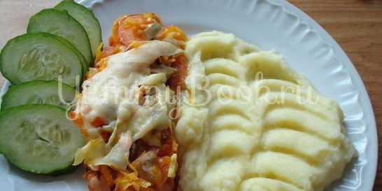 Форель с овощами и грибами