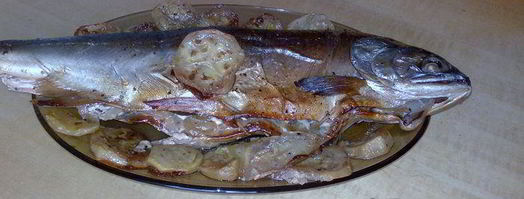 горбуша запеченная в рукаве с луком и кабачком. Шаг 7