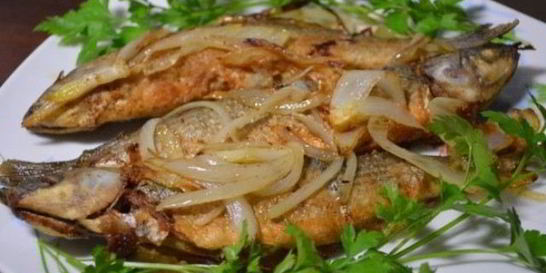 Кефаль, жаренная на сковороде