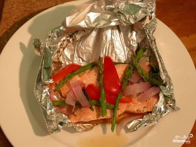 Рецепт кижуча, запеченного с овощами