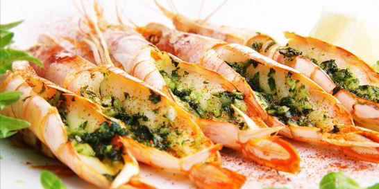 Лангустины, запеченные в духовке