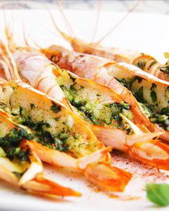 Лангустины, запеченные в духовке