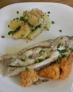 Лещ с запеченым картофелем