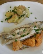 Лещ с запеченым картофелем