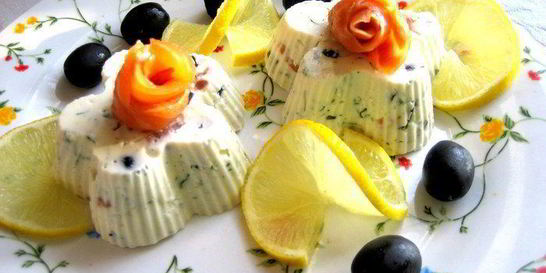 Лосось в сметанном желе