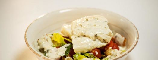 палтус в сливочном соусе с зеленым салатом. Шаг 8