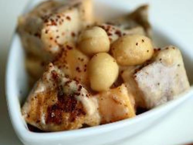 Рецепт рыбы с манго и макадамией в кокосовом соусе