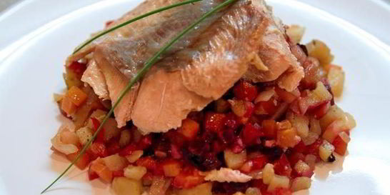 Рыба с овощами, запеченная в фольге