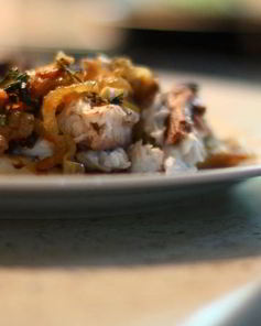 Рыба с тимьяном и луком