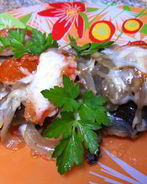 Рыба, запеченная с грибами и помидорами