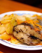 Щука в духовке с картофелем