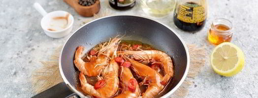 тигровые креветки, жаренные с чесноком и имбирем. Шаг 6