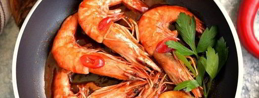 тигровые креветки, жаренные с чесноком и имбирем. Шаг 8