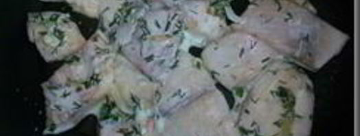 тушеная рыба под соусом из сметаны. Шаг 10