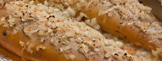 янтарная форель запеченная с луком. Шаг 8