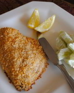 Запеченная треска в панировке из грецких орехов с лимоном и пармезаном