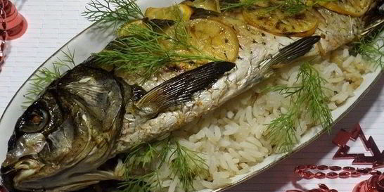 Запеченный фаршированный карп