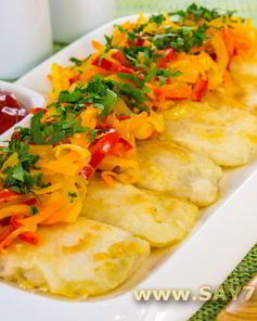 Жареная рыба с овощами