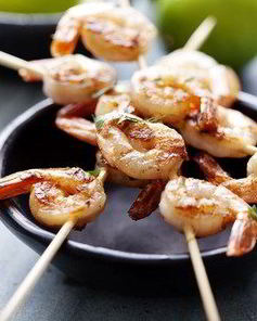 Кокосово-лаймовые острые шашлычки из креветок