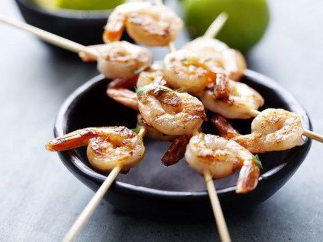 Рецепт кокосово-лаймовых острые шашлычки из креветок