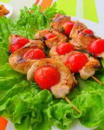 Куриные шашлычки с черри